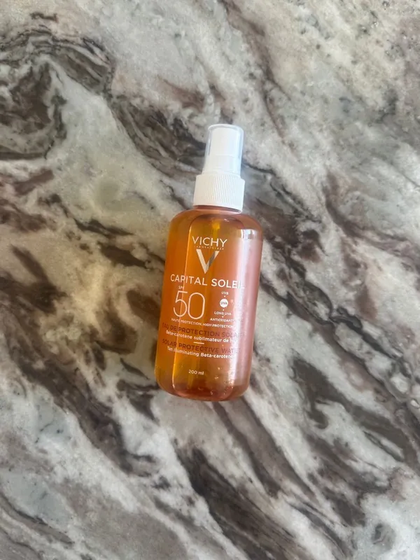 Како да изберете SPF крема -- хемиски vs минерален и текстура по тип на кожа